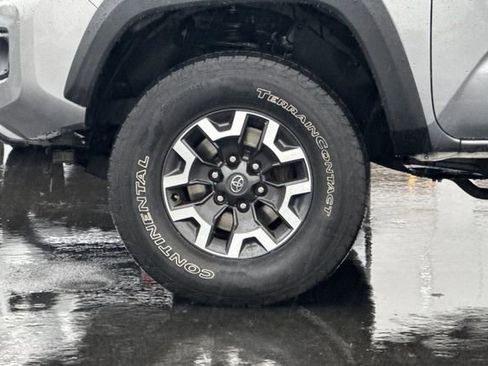 Used 2021 Toyota Tacoma 4x4 Double Cab image 29