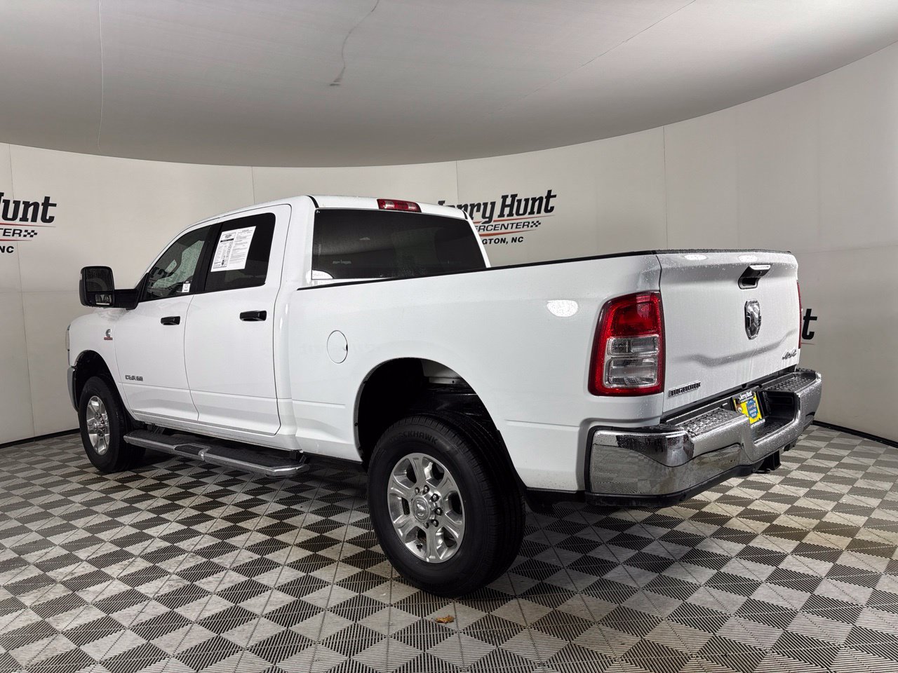 Used 2023 RAM 2500 Big Horn w/ Level 1 Equipment Group AWD/4WD image 6
