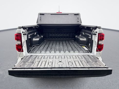 Used 2025 Ford Maverick Lobo image 22