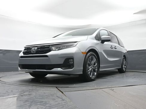 Used 2025 Honda Odyssey Touring image 30