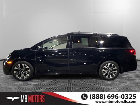 Used 2025 Honda Odyssey Elite image 9