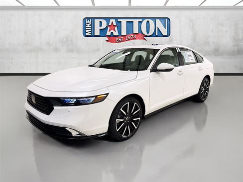 New 2026 Honda Accord Touring image 3