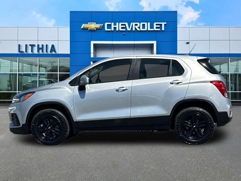 Used 2018 Chevrolet Trax LS AWD/4WD image 5