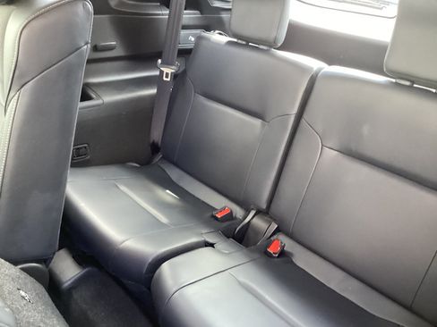 Used 2024 Mitsubishi Outlander SE AWD/4WD image 15