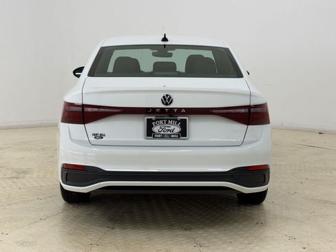 Used 2025 Volkswagen Jetta Sport FWD image 10