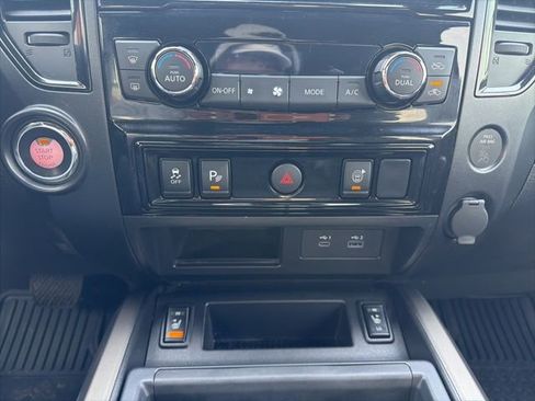 Used 2024 Nissan Titan SV w/ SV Bronze Edition Package RWD image 15