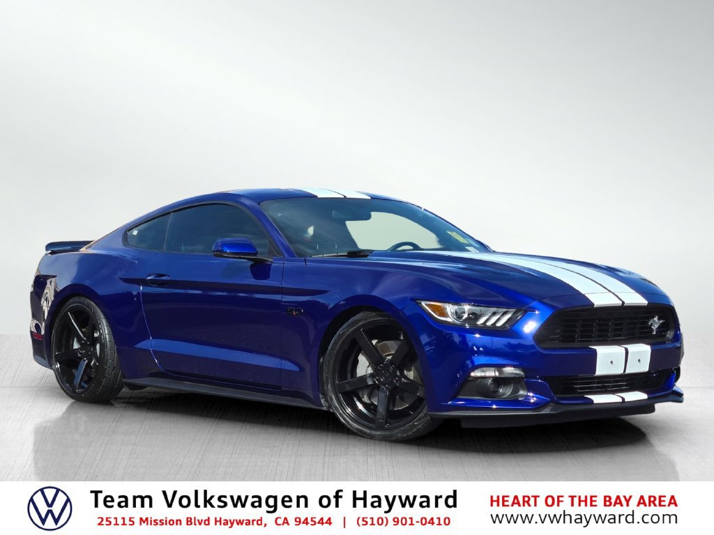 Used 2015 Ford Mustang GT Premium RWD image 1