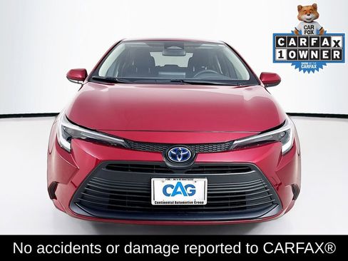 Used 2024 Toyota Corolla LE FWD image 2