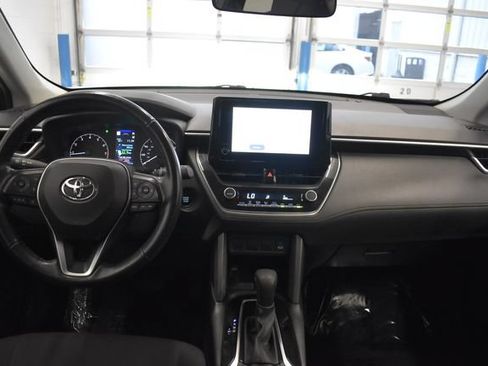 Used 2024 Toyota Corolla Cross LE AWD/4WD image 5