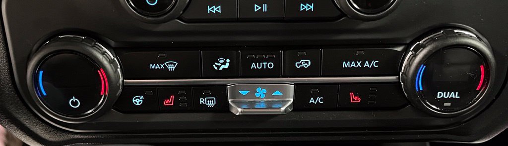 Used 2025 Ford Bronco Outer Banks w/ Sasquatch Package AWD/4WD image 38