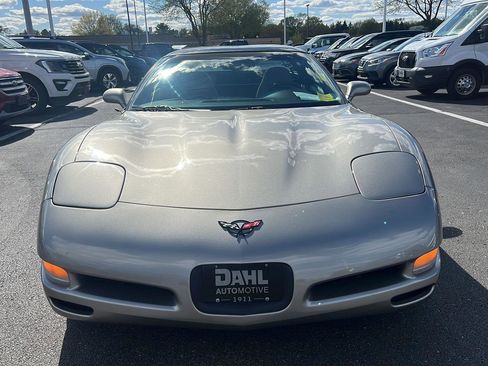 Used 2000 Chevrolet Corvette Coupe w/ Memory Pkg RWD image 15