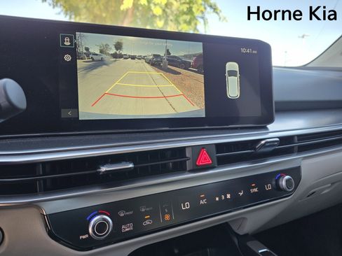 New 2025 Kia Sorento S image 13