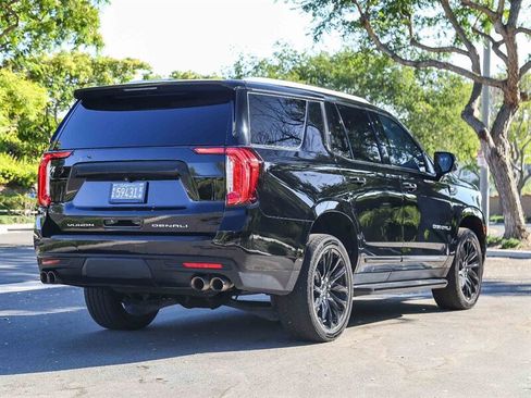 Used 2021 GMC Yukon Denali w/ LPO, Illumination Package AWD/4WD image 4