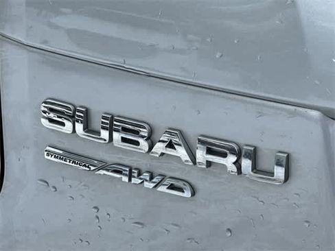 Used 2018 Subaru Forester 2.5i Premium w/ All-Weather Package image 13