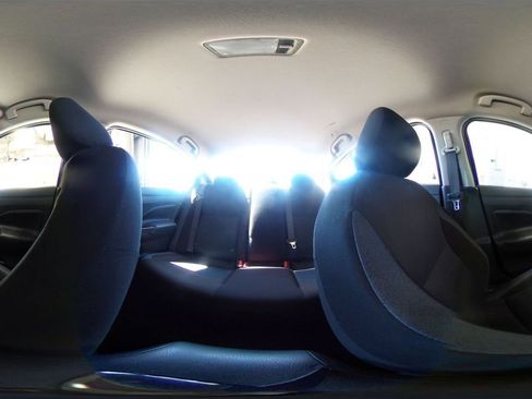 Used 2025 Nissan Versa SV FWD image 40
