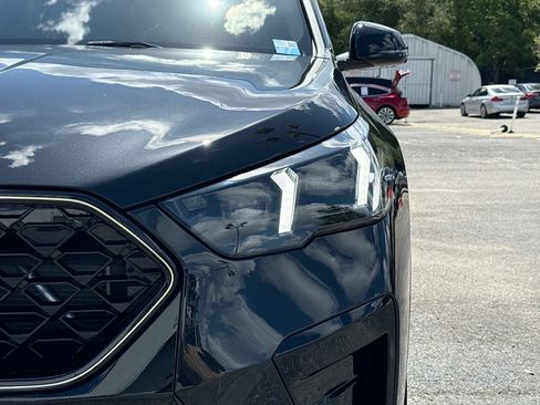 New 2026 BMW X2 xDrive28i w/ Technology Package AWD/4WD image 9
