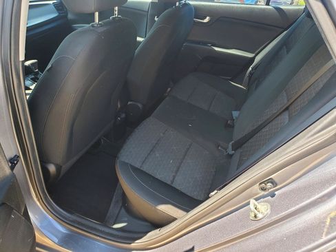 Used 2019 Kia Rio S FWD image 12