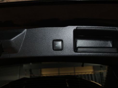 Used 2025 Ford Escape ST-Line Elite image 34