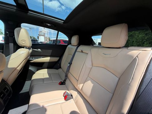 Used 2024 Cadillac XT4 Premium Luxury AWD/4WD image 25