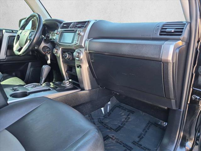 Used 2014 Toyota 4Runner SR5 AWD/4WD image 21