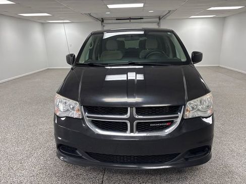 Used 2013 Dodge Grand Caravan SE image 2