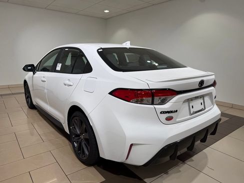 New 2026 Toyota Corolla SE FWD image 3