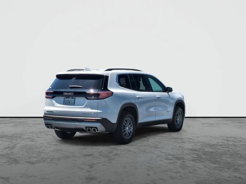 Certified 2026 GMC Acadia Elevation FWD image 8
