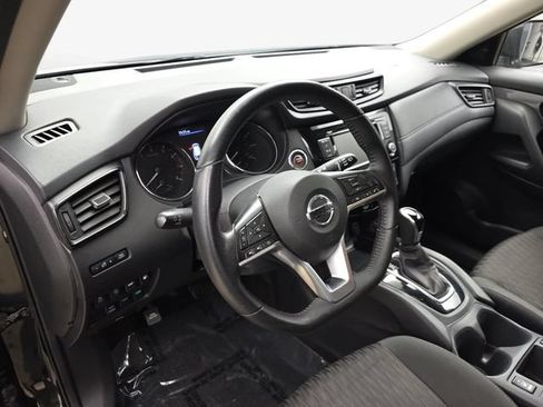 Used 2020 Nissan Rogue SV AWD/4WD image 16