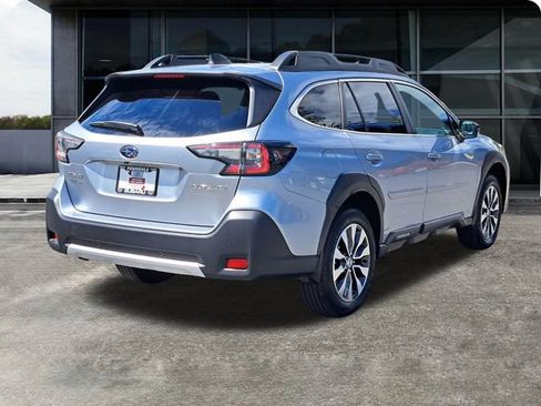 Certified 2025 Subaru Outback Limited AWD/4WD image 9