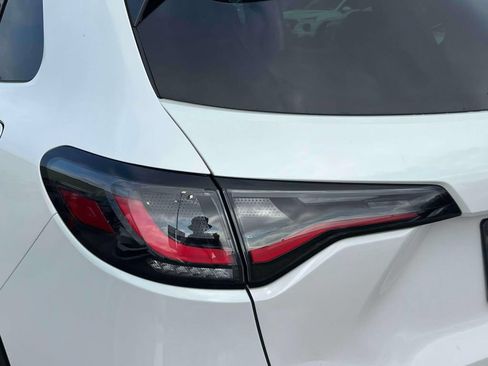 Used 2025 Honda HR-V EX-L image 10