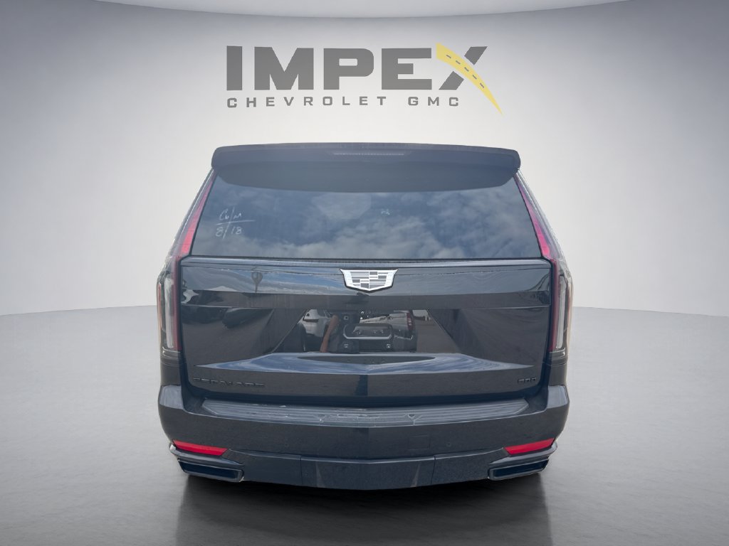 Used 2023 Cadillac Escalade ESV Sport w/ LPO, ONYX Package AWD/4WD image 4