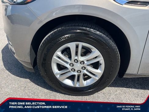 Used 2018 Buick Enclave Premium FWD image 9