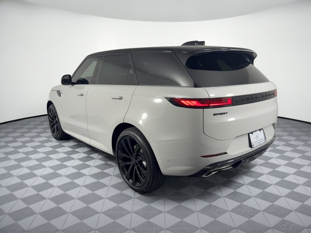 New 2027 Land Rover Range Rover Sport Dynamic SE AWD/4WD image 3
