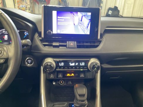Certified 2023 Toyota RAV4 XLE w/ Convenience Package AWD/4WD image 18