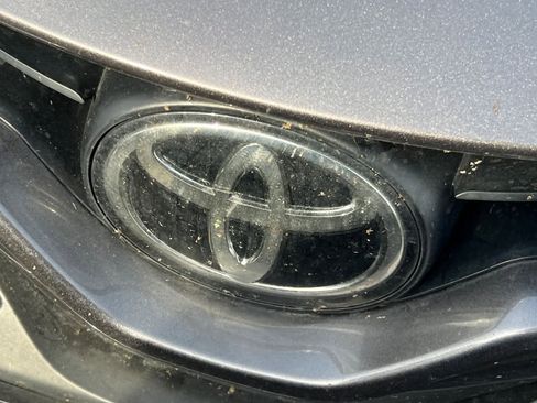 Used 2022 Toyota Camry SE image 13