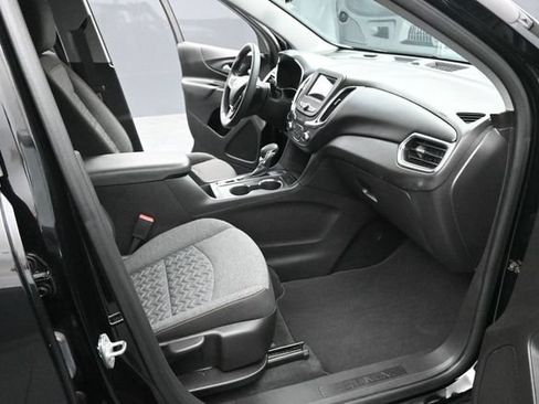 Used 2023 Chevrolet Equinox LT AWD/4WD image 16