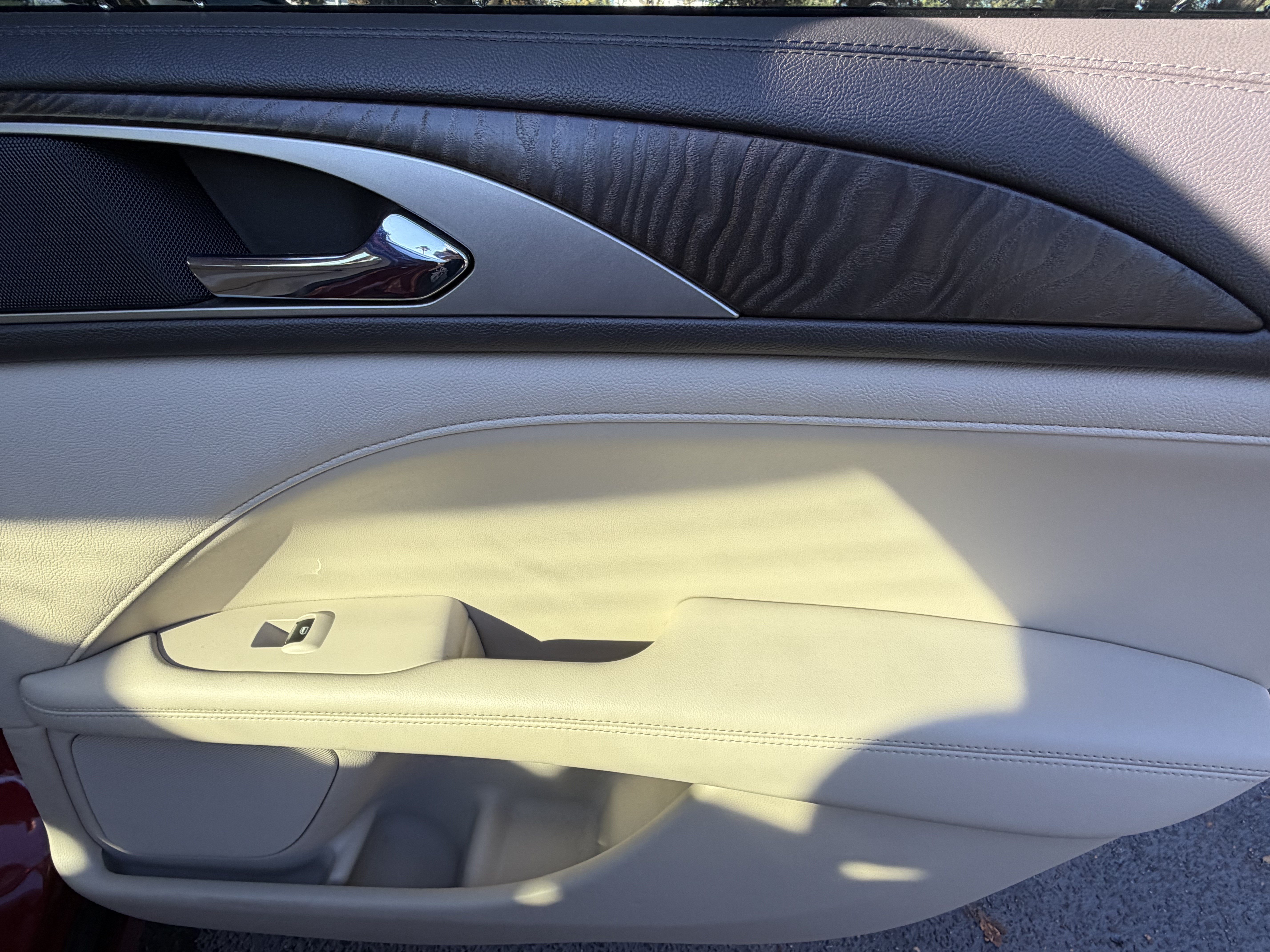 Used 2018 Lincoln MKZ Select w/ Select Plus Package FWD image 38
