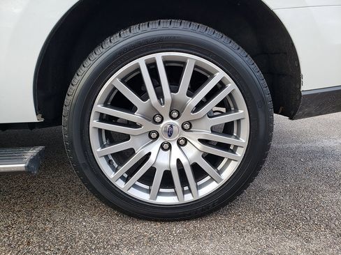 Certified 2022 Ford Expedition Limited image 15