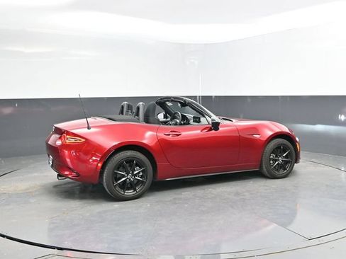 Used 2025 MAZDA MX-5 Miata Sport RWD image 2