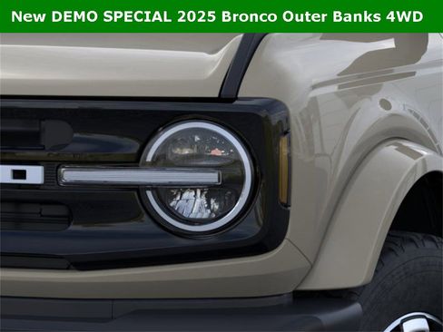 New 2025 Ford Bronco Outer Banks image 54