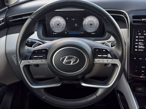 Used 2023 Hyundai Tucson Limited image 25