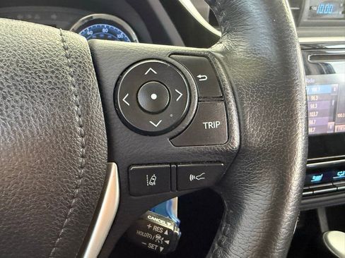 Used 2019 Toyota Corolla SE image 13