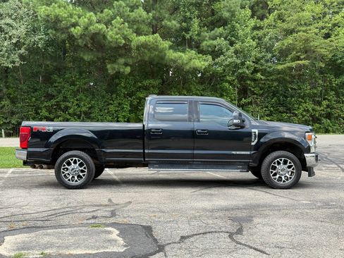 Used 2020 Ford F350 Lariat w/ Lariat Value Package AWD/4WD image 3