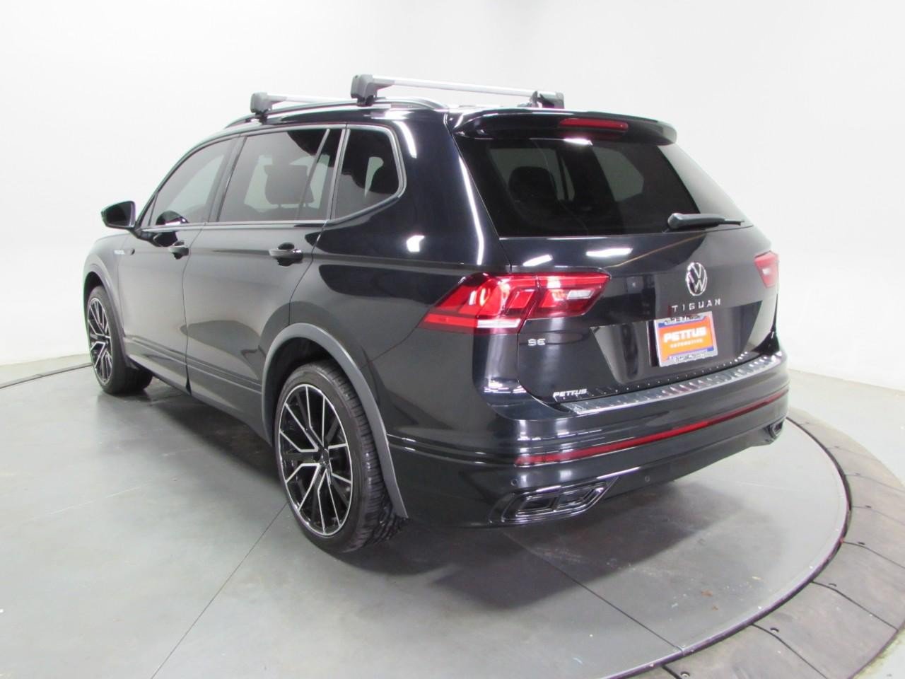 Used 2023 Volkswagen Tiguan SE R-Line FWD image 5