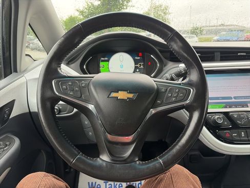 Used 2020 Chevrolet Bolt LT FWD image 16