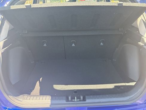 Used 2025 Hyundai Venue SEL FWD image 33