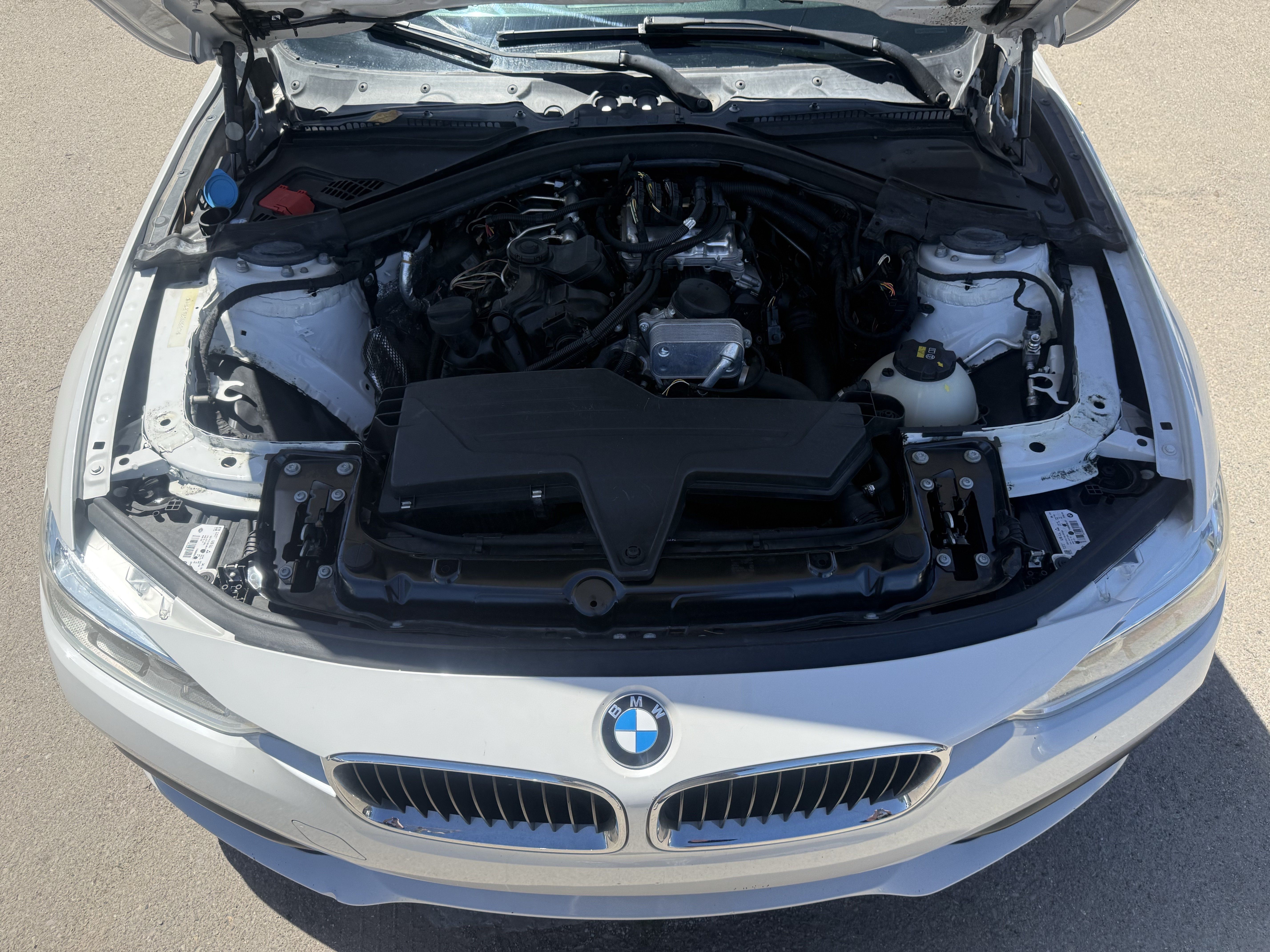 Used 2018 BMW 320i Sedan RWD image 23