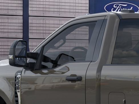 New 2026 Ford F250 XLT w/ FX4 Off-Road Package AWD/4WD image 38