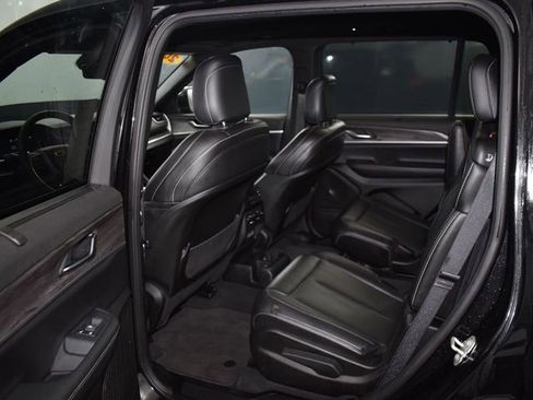 Used 2024 Jeep Grand Cherokee L Limited w/ Luxury Tech Group II image 31