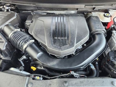 Used 2025 Chevrolet Traverse High Country image 35